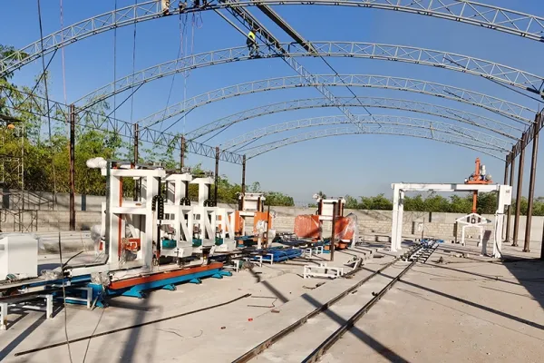 خط إنتاج كتل (بلوك) خرسانية رغوية NAAC، في Vientiane- لاوس